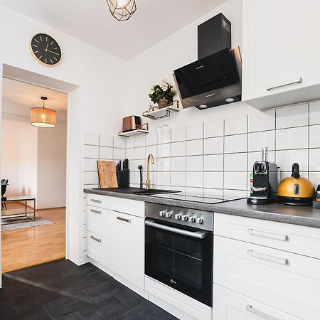 Smart Home - Wuppertal - Perfect For 4 Guests! Central - Netflix - Schwebebahn - Free Parking Zone Esterno foto